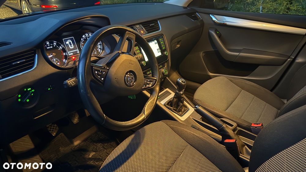 Skoda Octavia - 23