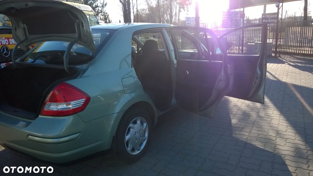 Nissan Tiida 1.6 Tekna - 19