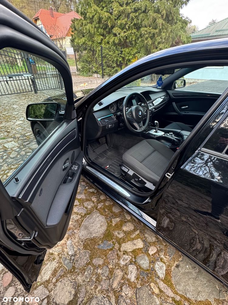 BMW Seria 5 520d Edition Exclusive - 6