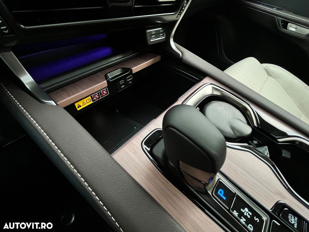 Lexus Seria RX 450h+ E-Four PHEV Luxury - 31