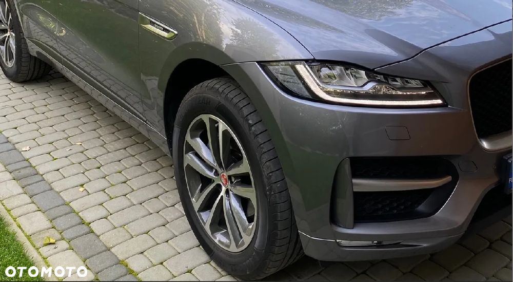 Jaguar F-Pace 2.0 i4D AWD R-Sport - 8
