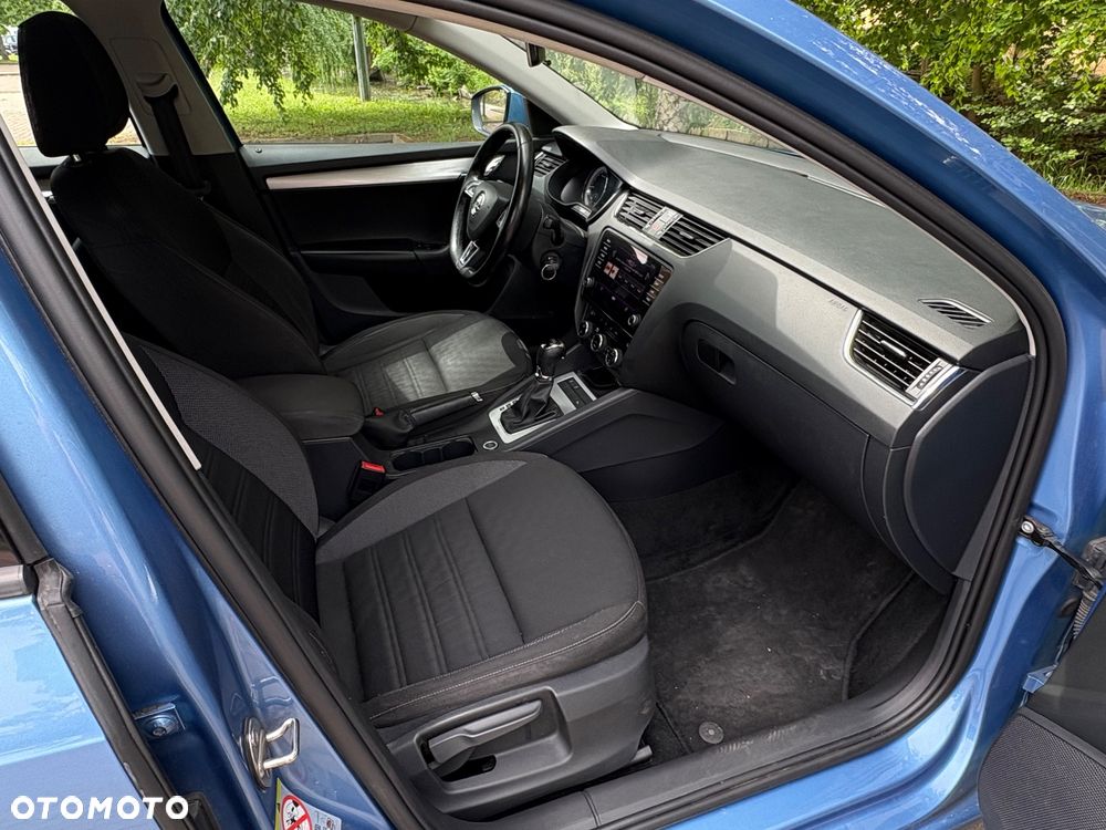 Skoda Octavia 1.6 TDI Ambition DSG - 8