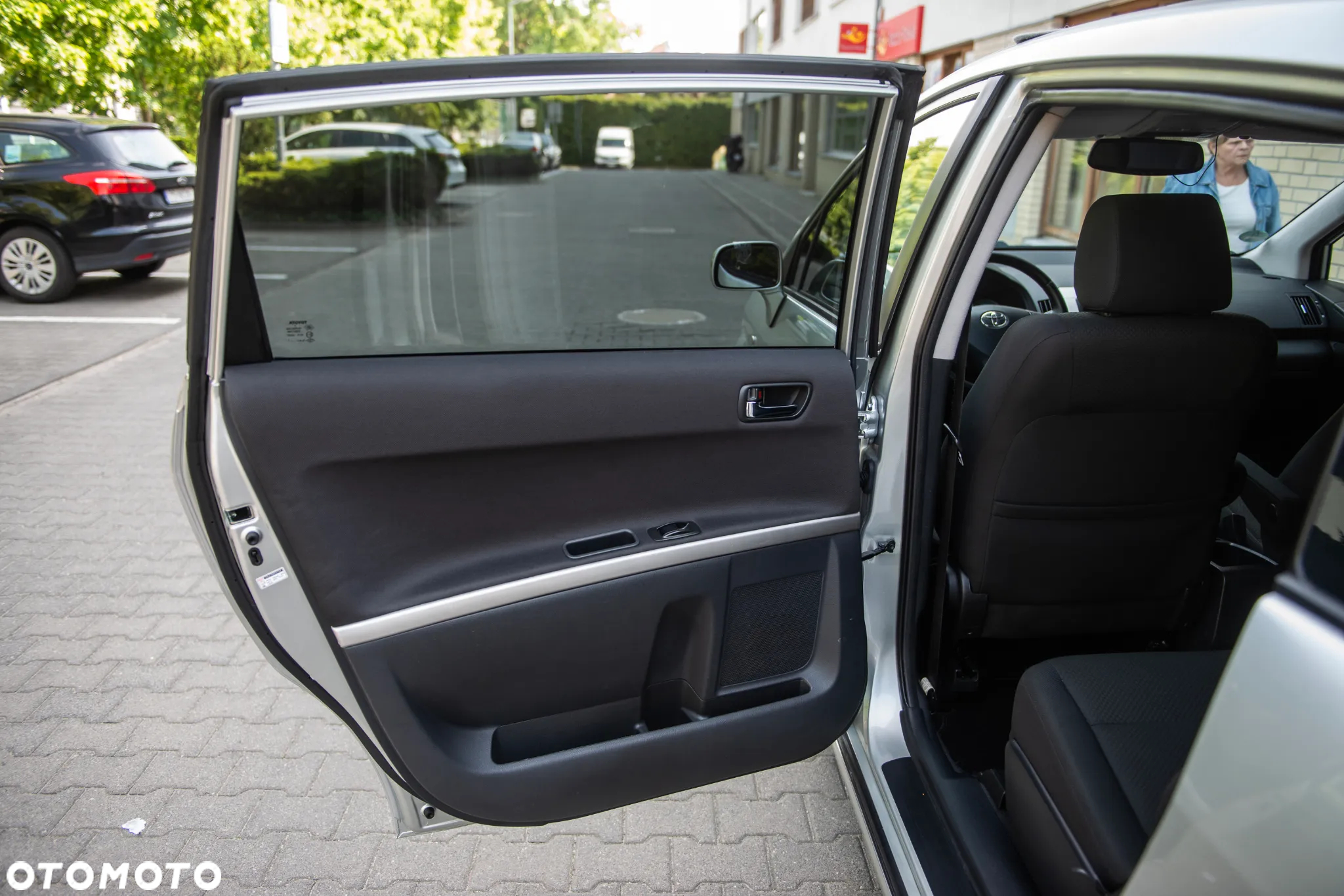 Toyota Corolla Verso 1.8 Premium - 18
