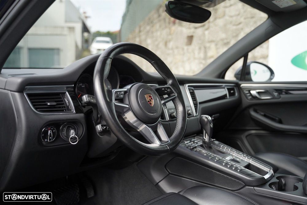 Porsche Macan S - 39