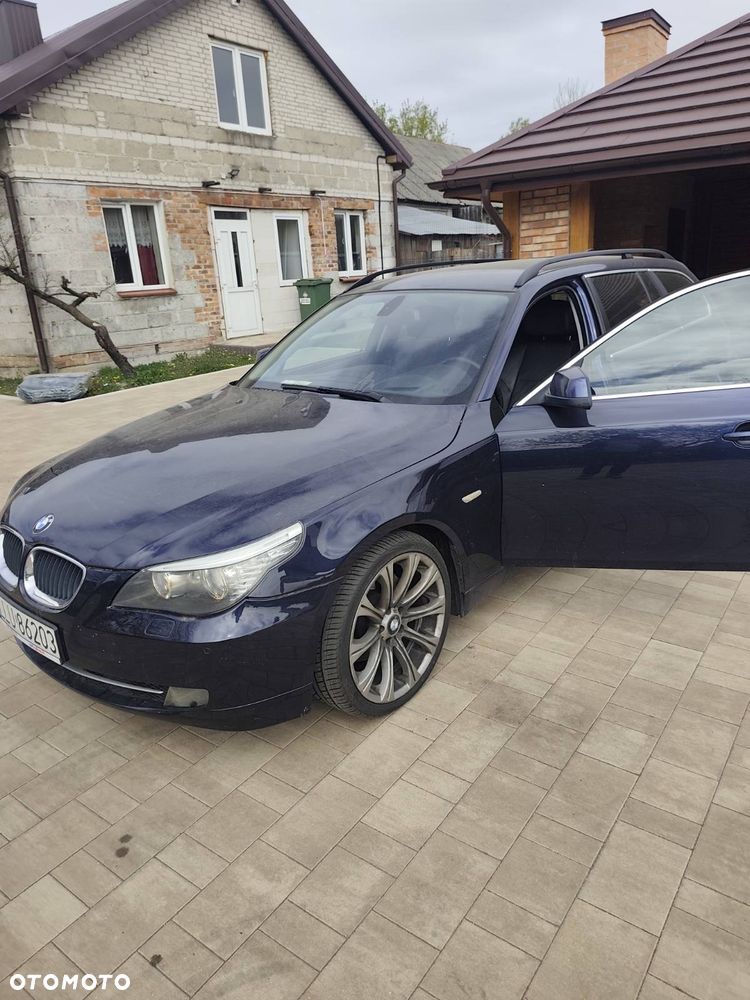 BMW Seria 5 2010 photo 2
