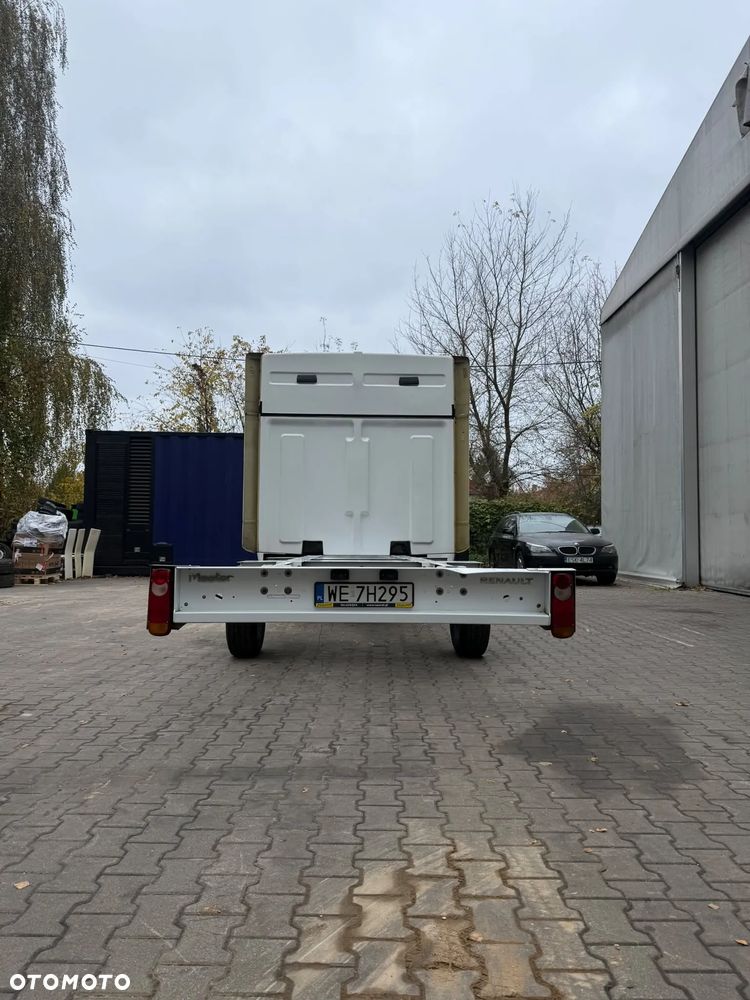 Renault Master III - 17