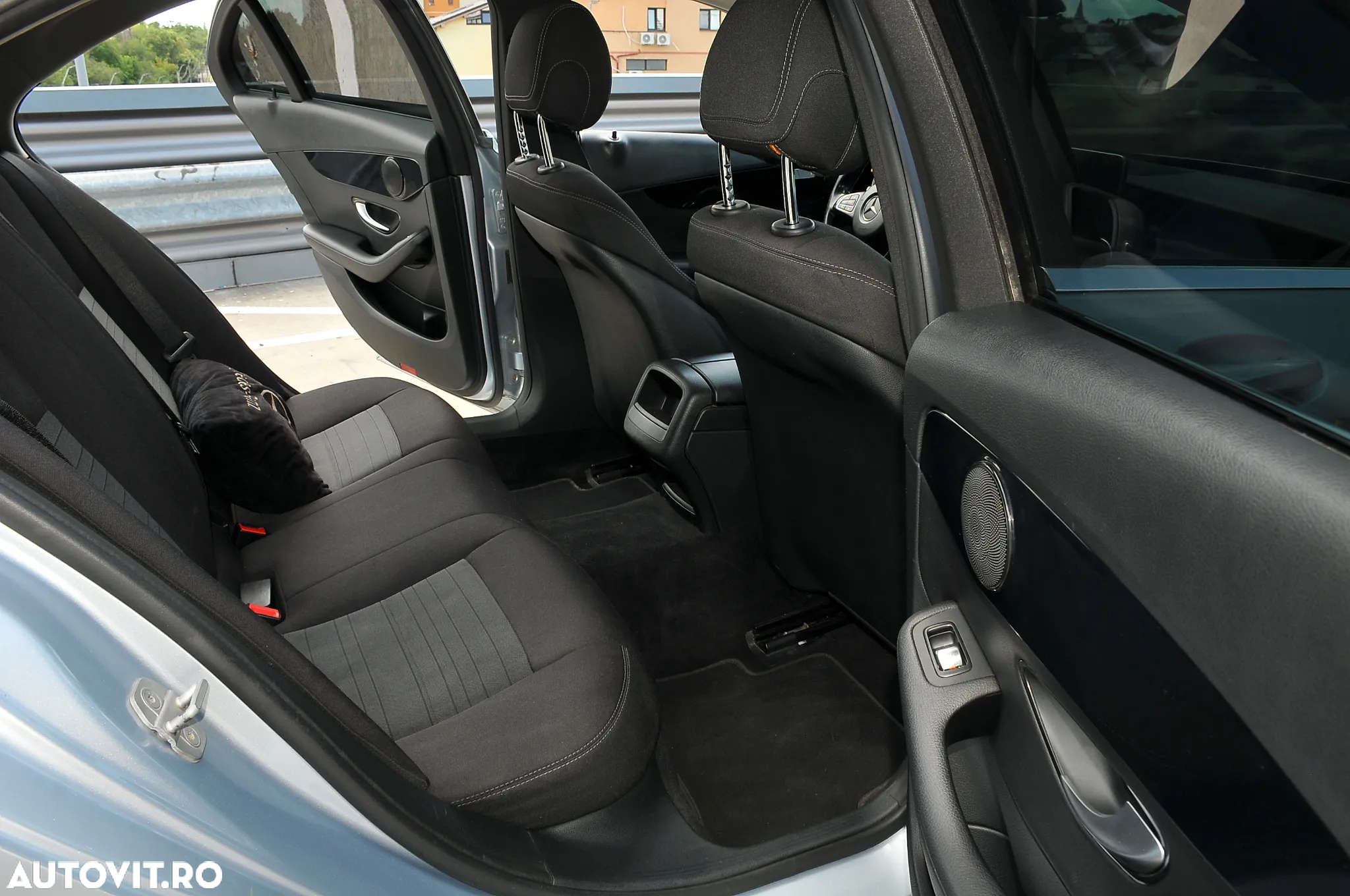 Mercedes-Benz C 220 d T 9G-TRONIC Avantgarde - 5