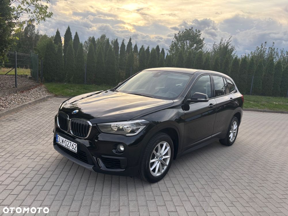 BMW X1 sDrive18i GPF Sport Line - 1