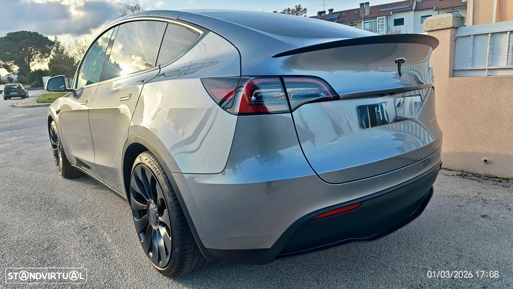 Tesla Model Y Performance Tração Integral - 24