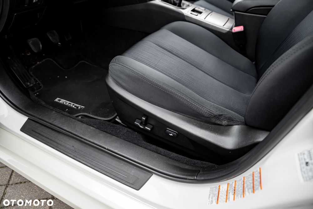 Subaru Legacy 2.0D Sport - 21