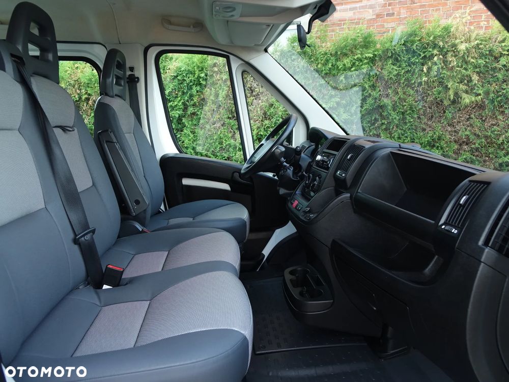 Peugeot Boxer WYWROTKA DOKA 7-osobowy kiper - 15