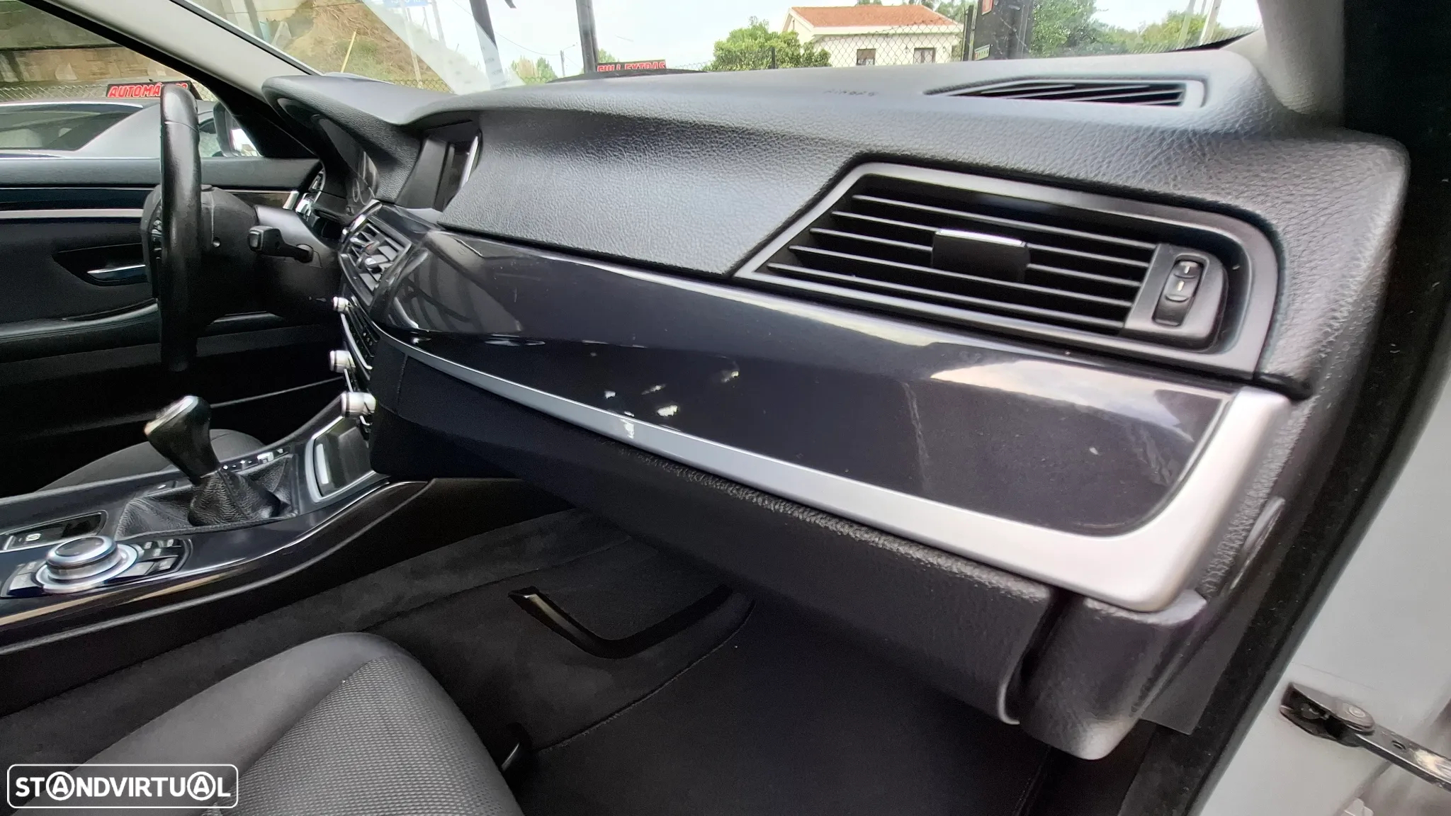 BMW 520 d Line Luxury - 29