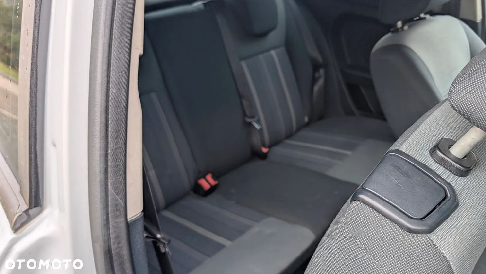 Ford Fiesta 1.4 TDCi Ambiente - 10