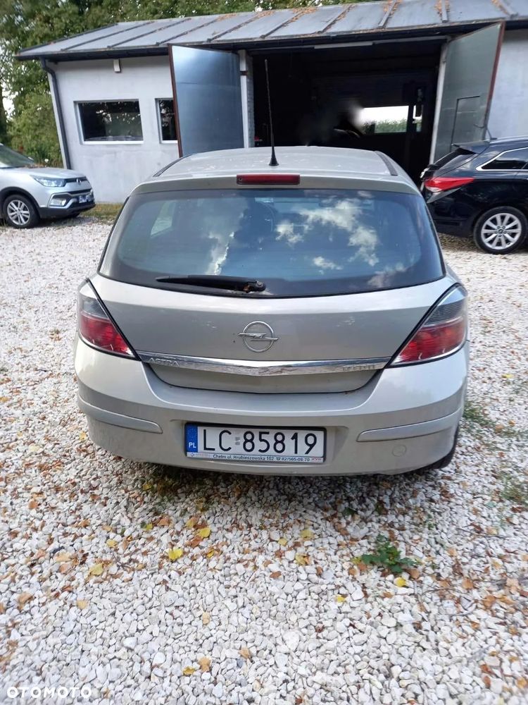Opel Astra III 1.7 CDTI - 14