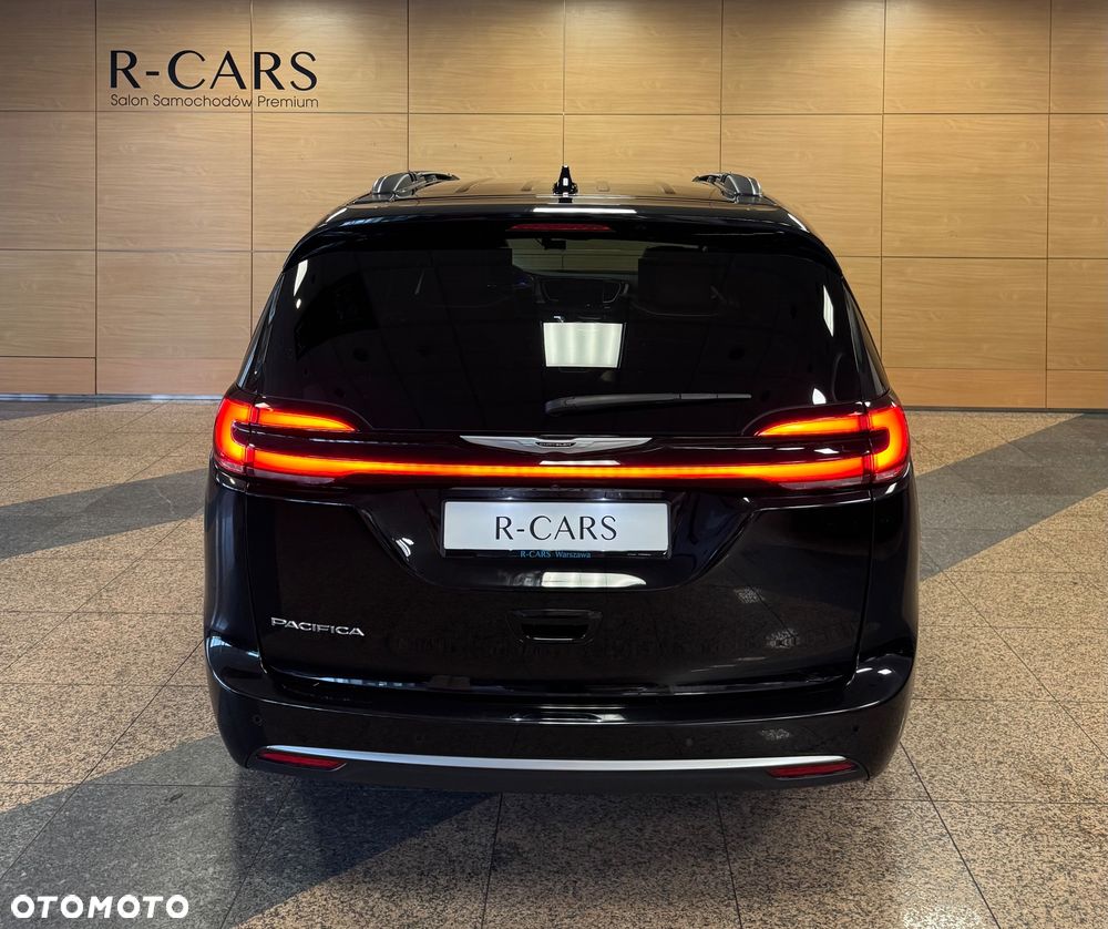 Chrysler Pacifica - 9