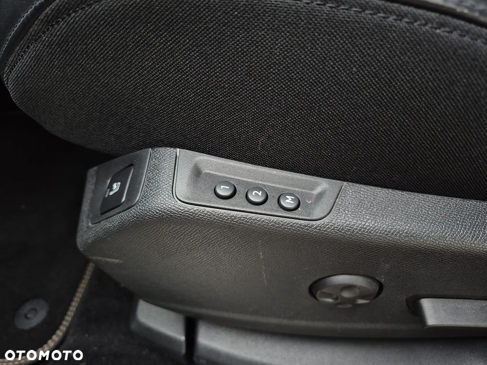 Peugeot 3008 BlueHDi 180 Stop & Start EAT8 GT - 31
