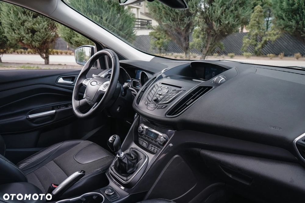 Ford Kuga 2.0 TDCi FWD Titanium - 20