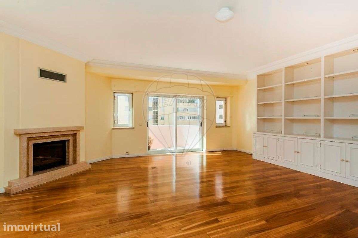 Apartamento T3 para arrendamento - Grande imagem: 2/46
