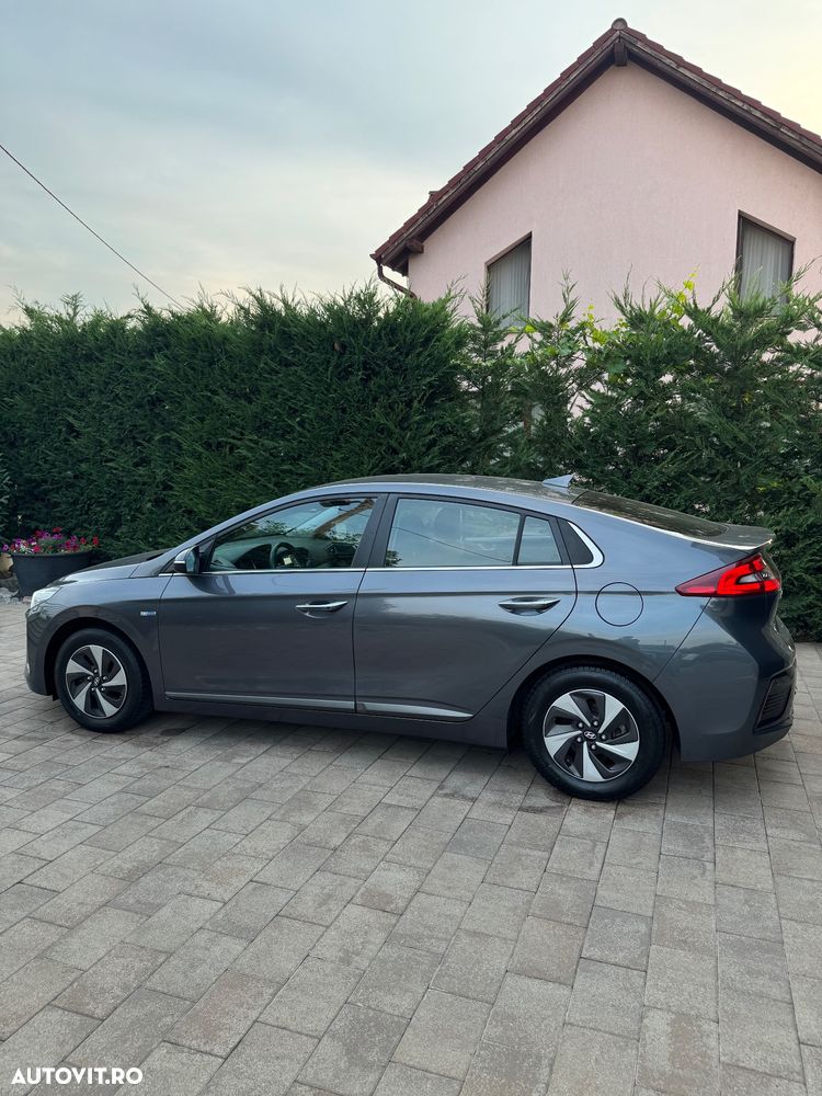 Hyundai IONIQ - 5