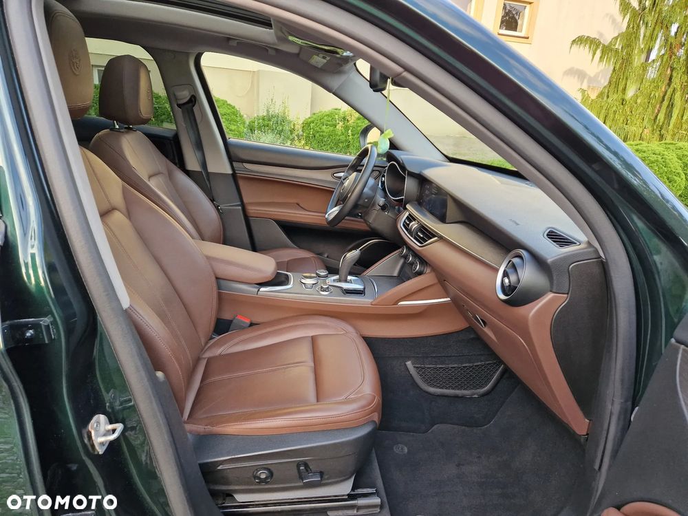 Alfa Romeo Stelvio 2.0 Turbo TI Q4 - 7