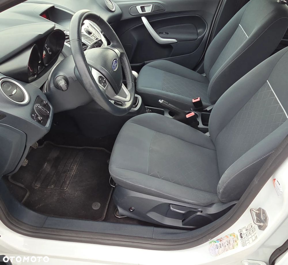 Ford Fiesta 1.25 Champions Edition - 13