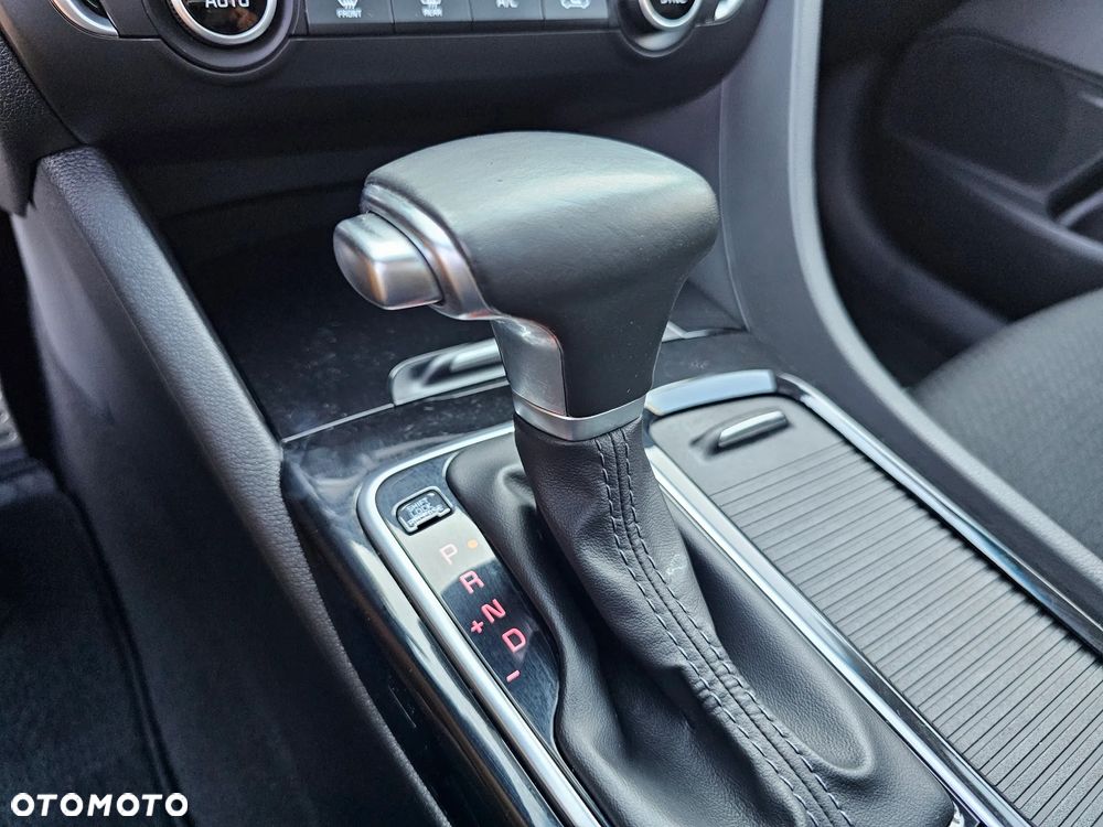 Kia Optima Sportagon 1.6 CRDI DCT GT Line - 23