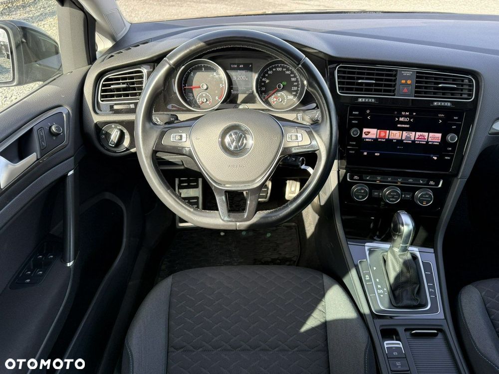 Volkswagen Golf Variant 1.6 TDI SCR DSG Join - 12
