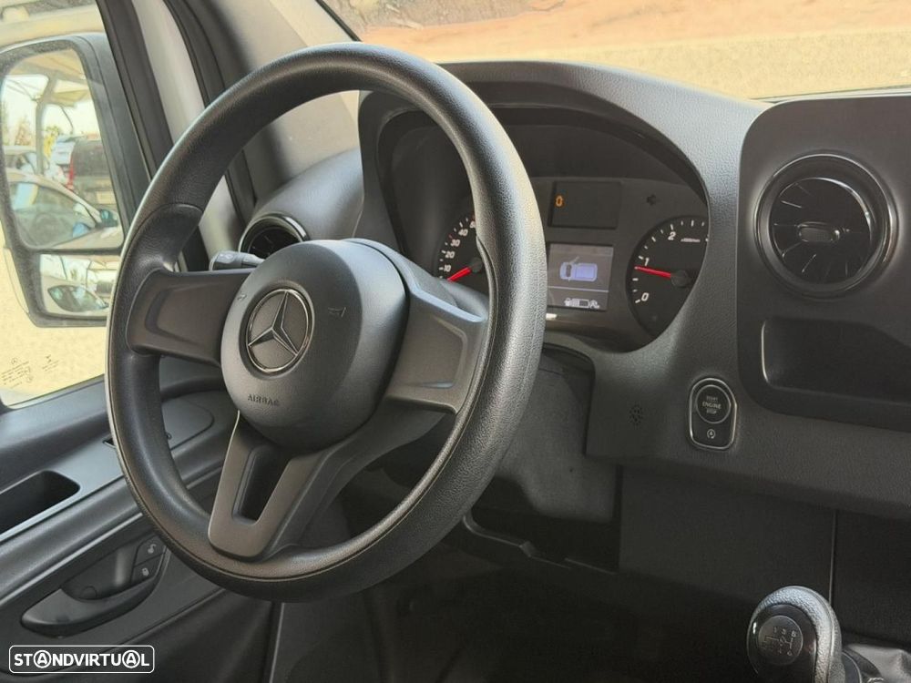 Mercedes-Benz Sprinter (VS30) 317CDi 43L 170cv - 11