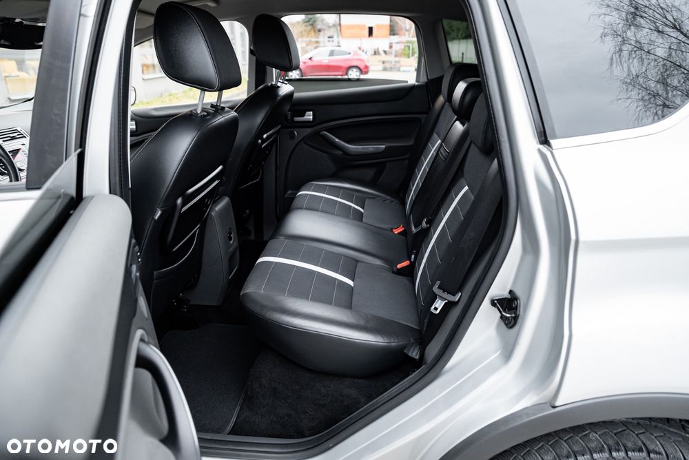 Ford Kuga 2.0 TDCi 4x4 Trend - 6