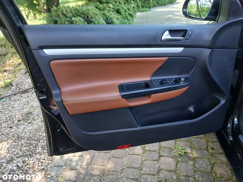 Volkswagen Golf Variant 2.0 TDI DPF DSG Exclusive - 10