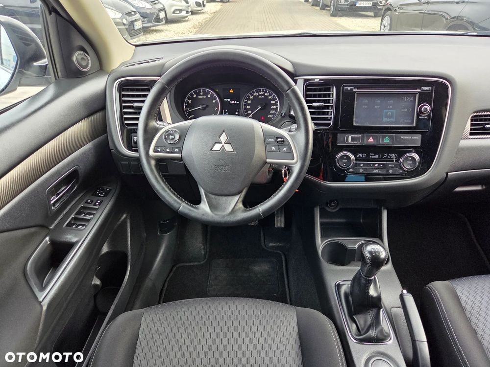 Mitsubishi Outlander 2.0 City Style 2WD - 19