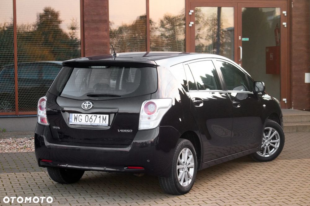 Toyota Verso 1.6 Sol EU5 - 8