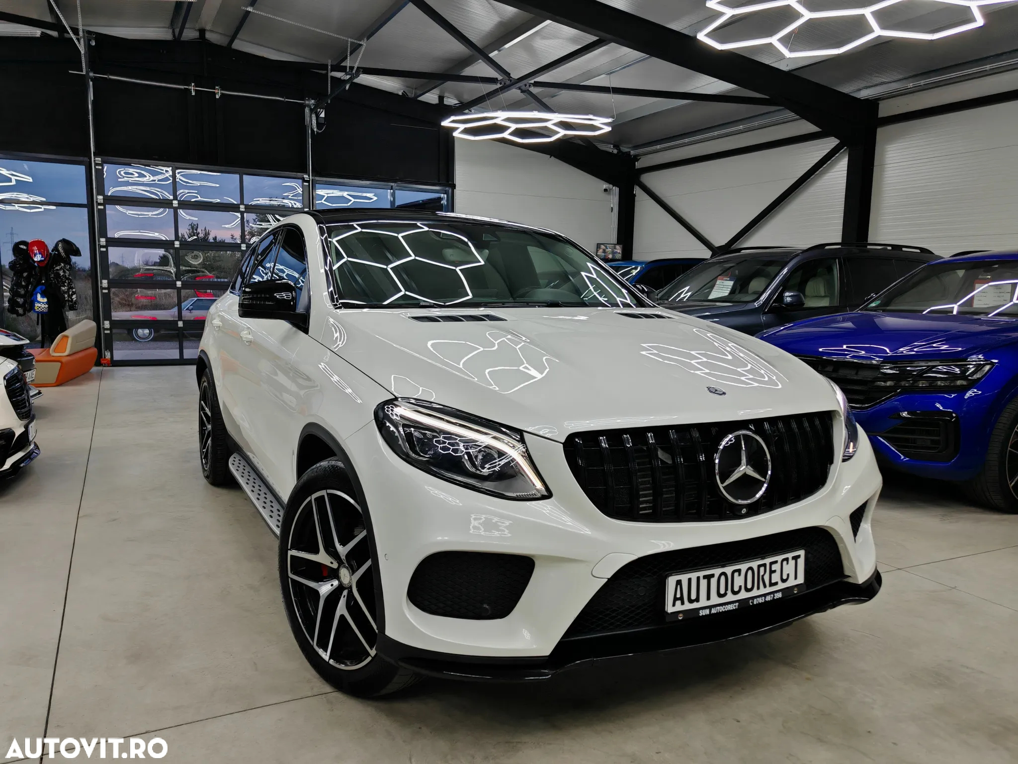 Mercedes-Benz GLE Coupe 350 d 4Matic 9G-TRONIC AMG Line - 4
