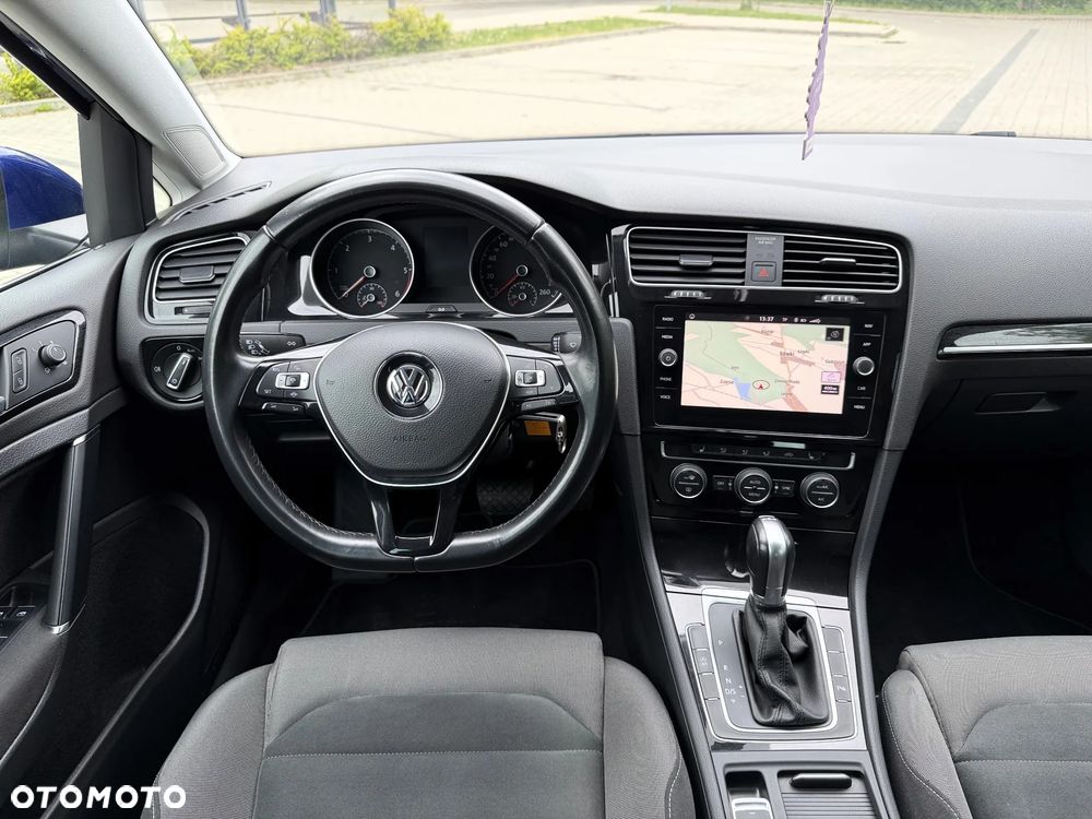 Volkswagen Golf 2.0 TDI SCR DSG R-Line - 21