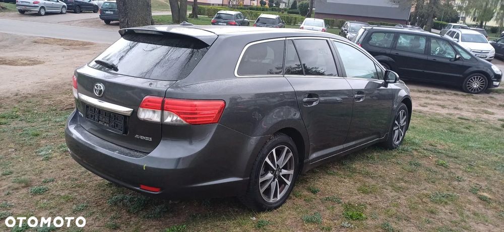 Toyota Avensis 2.2 D-4D Automatik Edition (2014) - 6