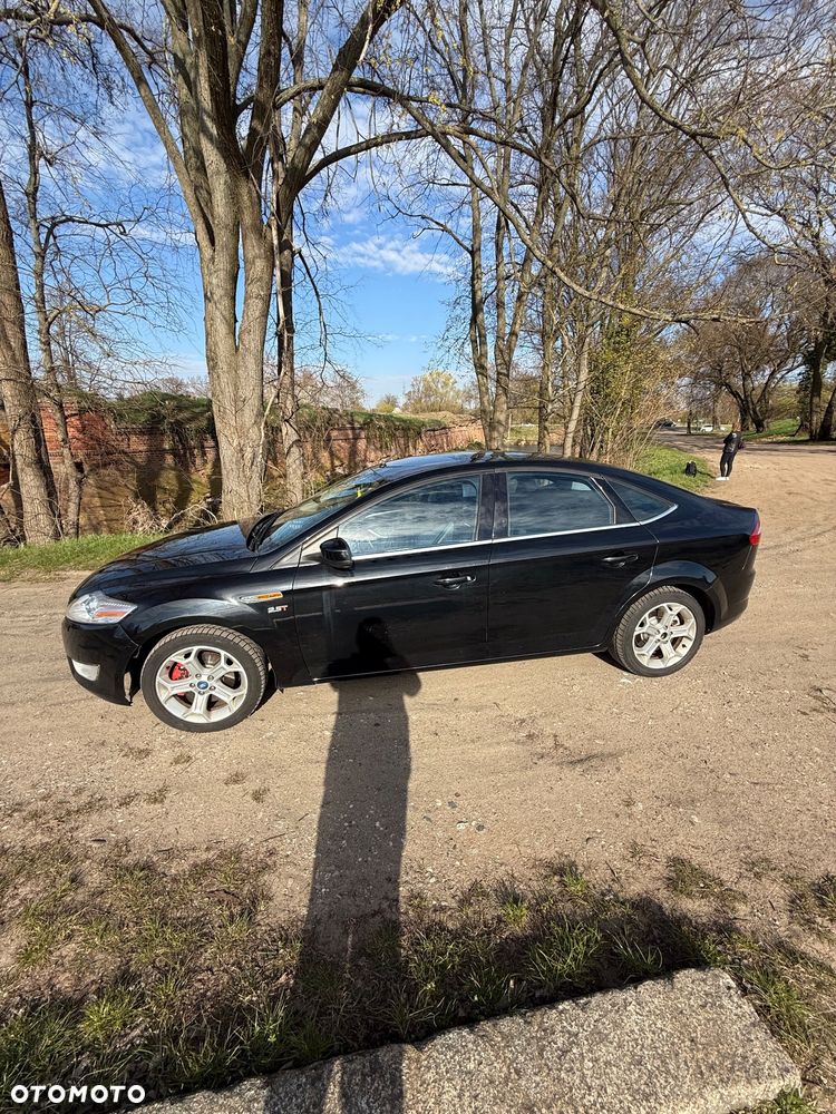Ford Mondeo 2.5 Black Magic - 23