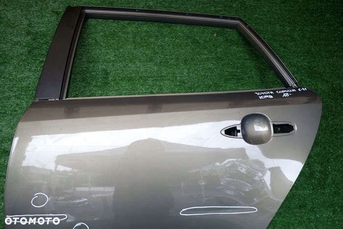 TOYOTA COROLLA E21 KOMBI 18- drzwi lewe tylne tył - 2