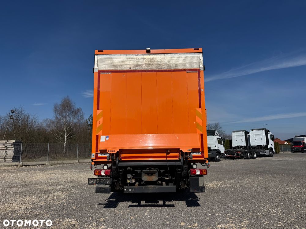 Mercedes-Benz Actros - 8