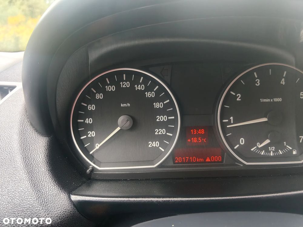 BMW Seria 1 - 22