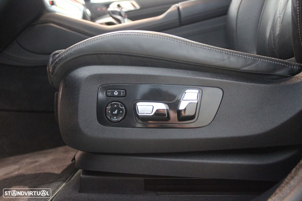 BMW X6 30 d xDrive Pack M - 11