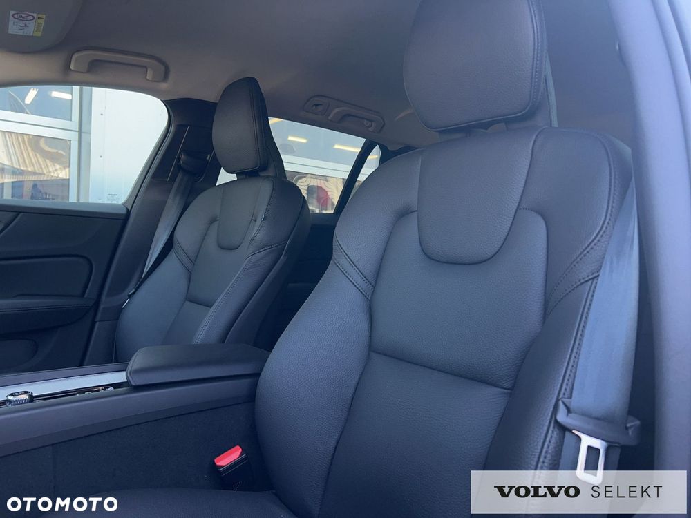 Volvo V60 B4 B Plus Dark - 15