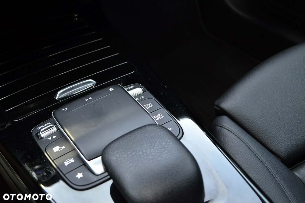 Mercedes-Benz CLA 200 d Edition 1 8G-DCT - 29