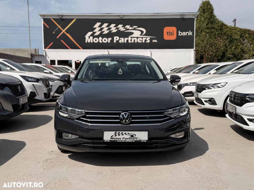 Volkswagen Passat 2.0 TDI DSG Comfortline - 3