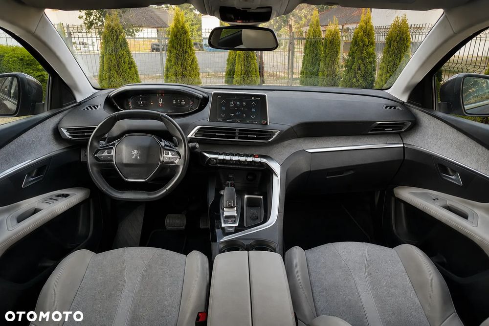 Peugeot 3008 1.2 PureTech Allure S&S EAT6 - 7