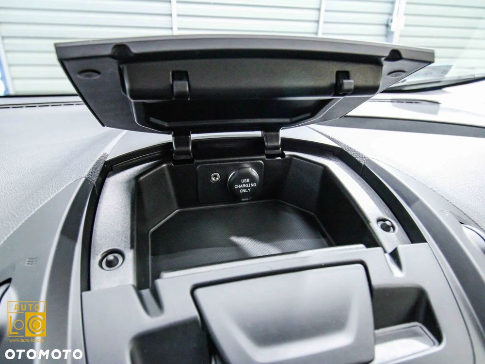 Ford Tourneo Courier 1.0 EcoBoost Ambiente - 30