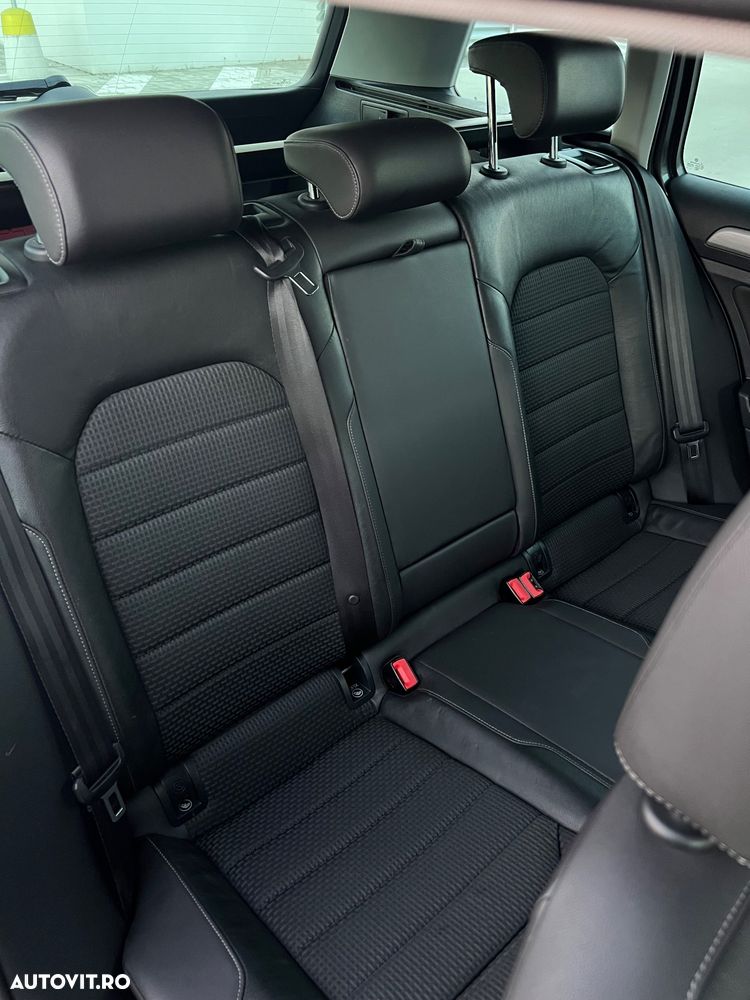 Volkswagen Golf - 14