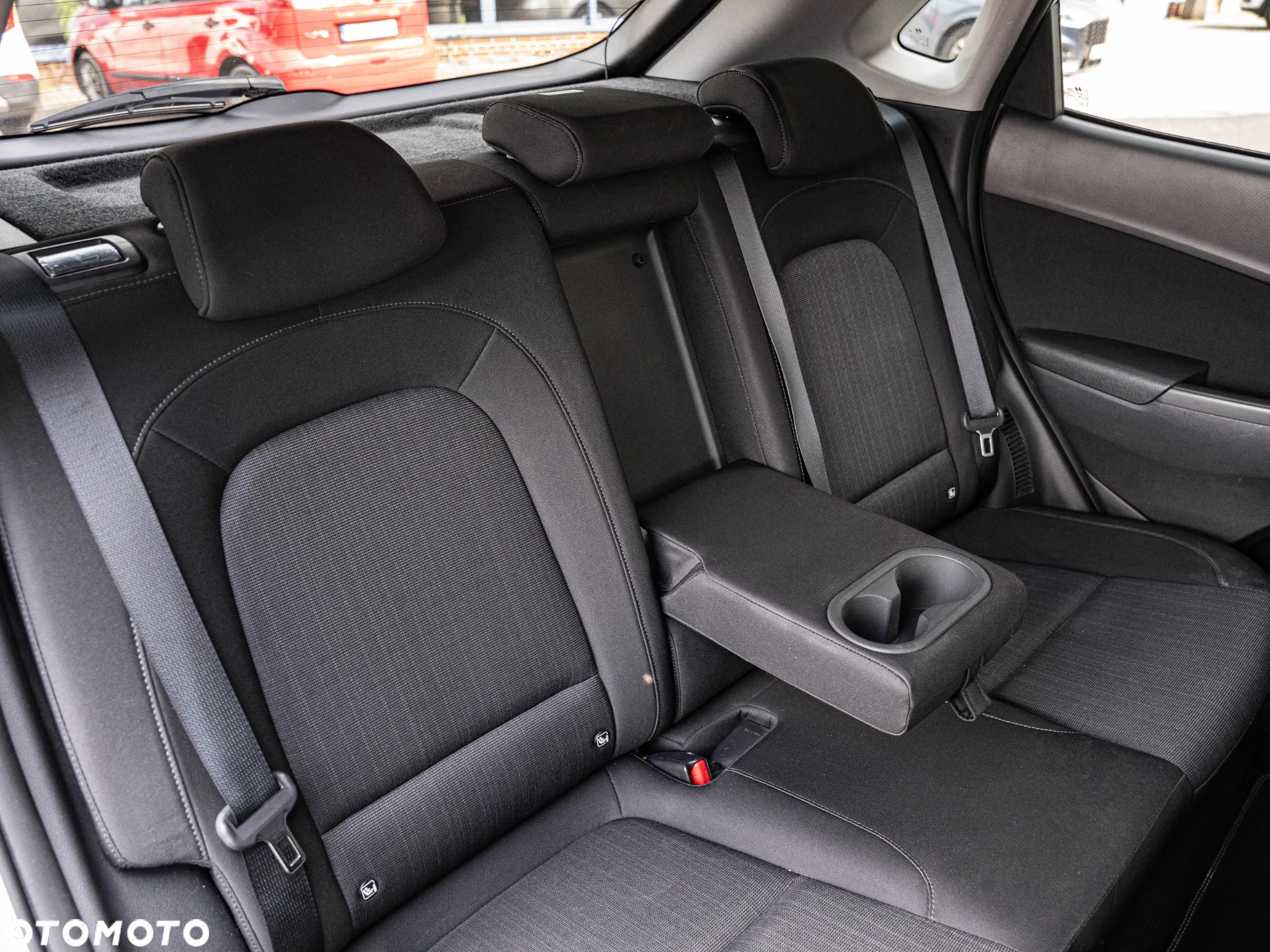 Hyundai Kona 1.6 CRDi 48V-Hybrid DCT Prime - 30