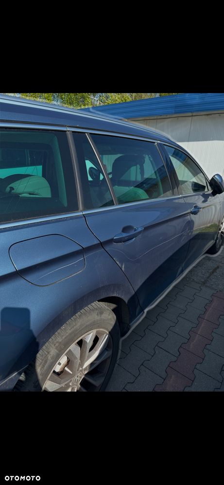 Volkswagen Passat 2.0 TDI SCR Highline - 2