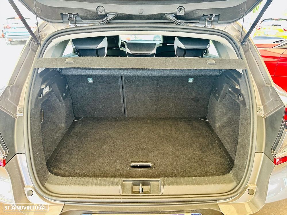Renault Captur 1.5 dCi Exclusive EDC - 28