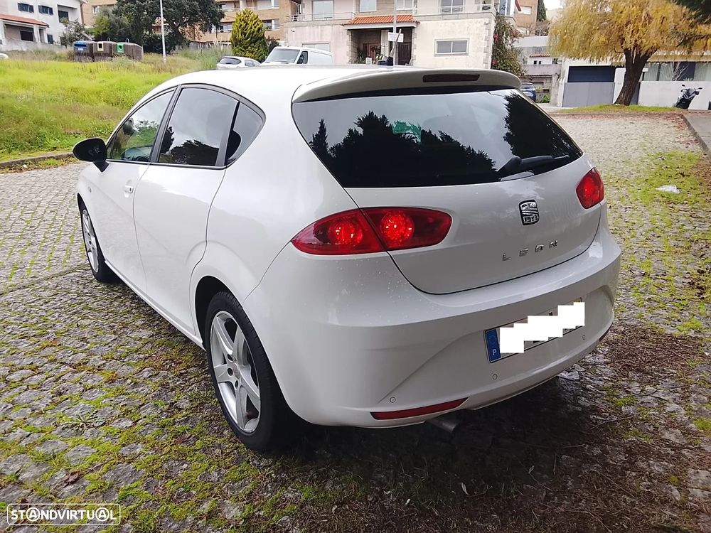 SEAT Leon 1.6 TDI Sport - 8